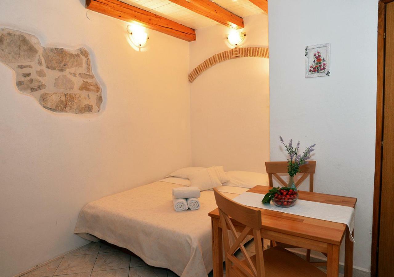 Old Town Vrsar, Apartments Danica & Zoran Ngoại thất bức ảnh